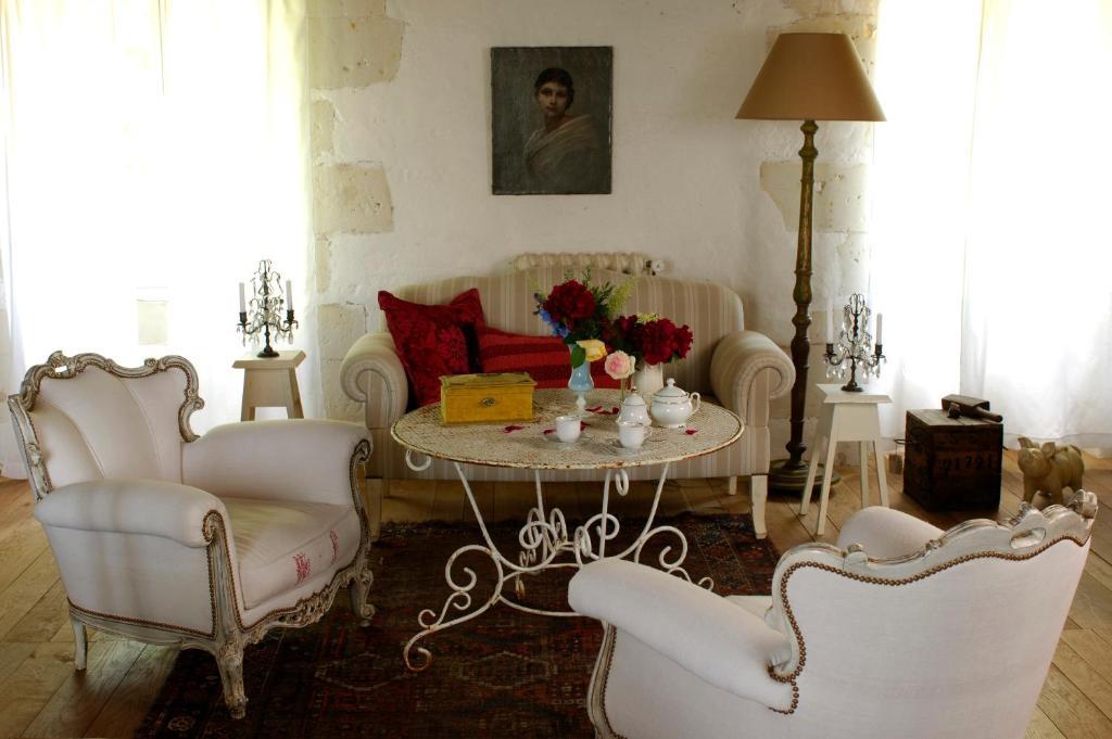 Bed and Breakfast Le Moulin Bregeon Linières-Bouton Habitación foto
